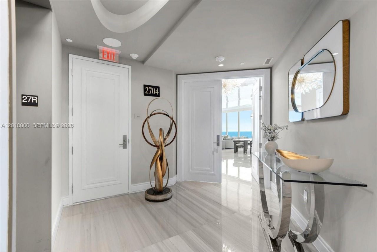 17901 Collins Ave , Unit 2704, Sunny Isles Beach, FL 33160 Photo