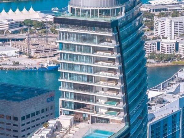 Unit 2509W, Miami, FL 33131