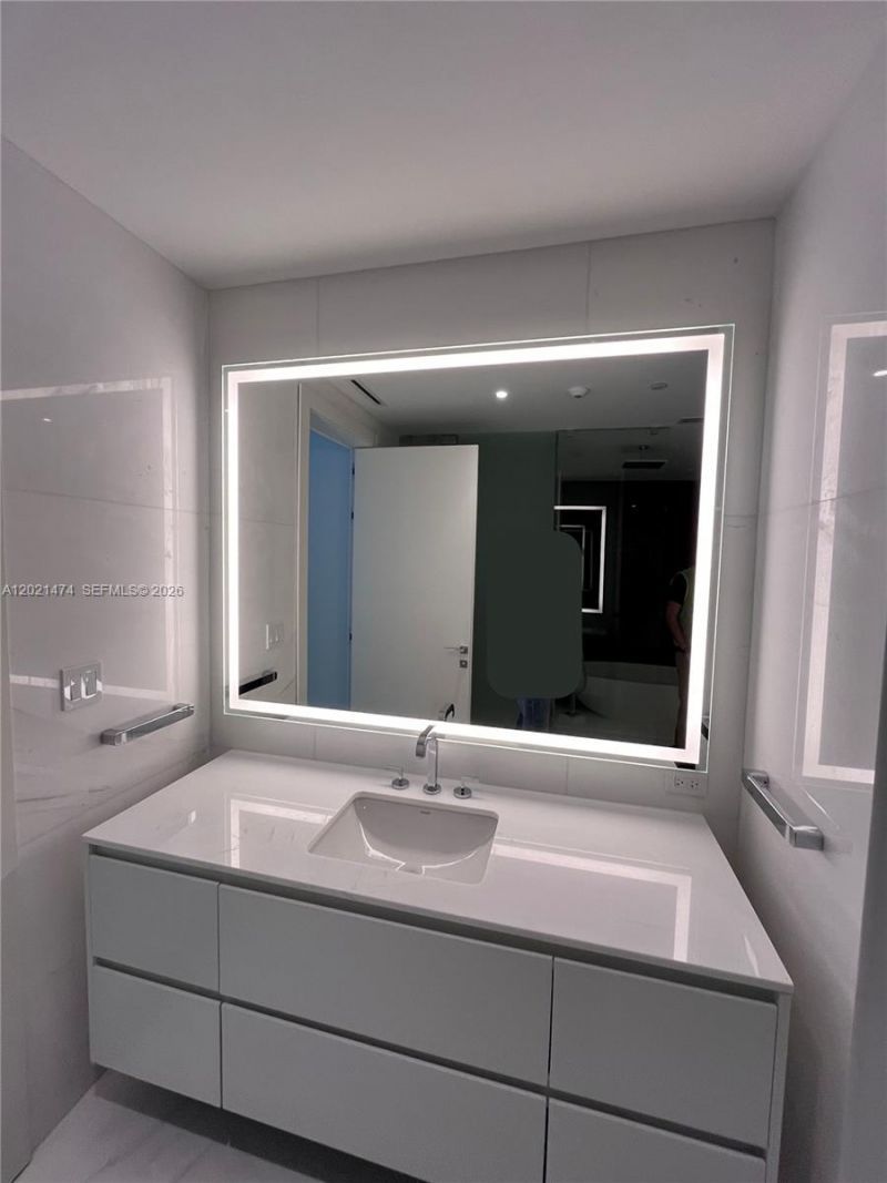 Please Call For Address, Unit 2509W, Miami, FL 33131 Photo