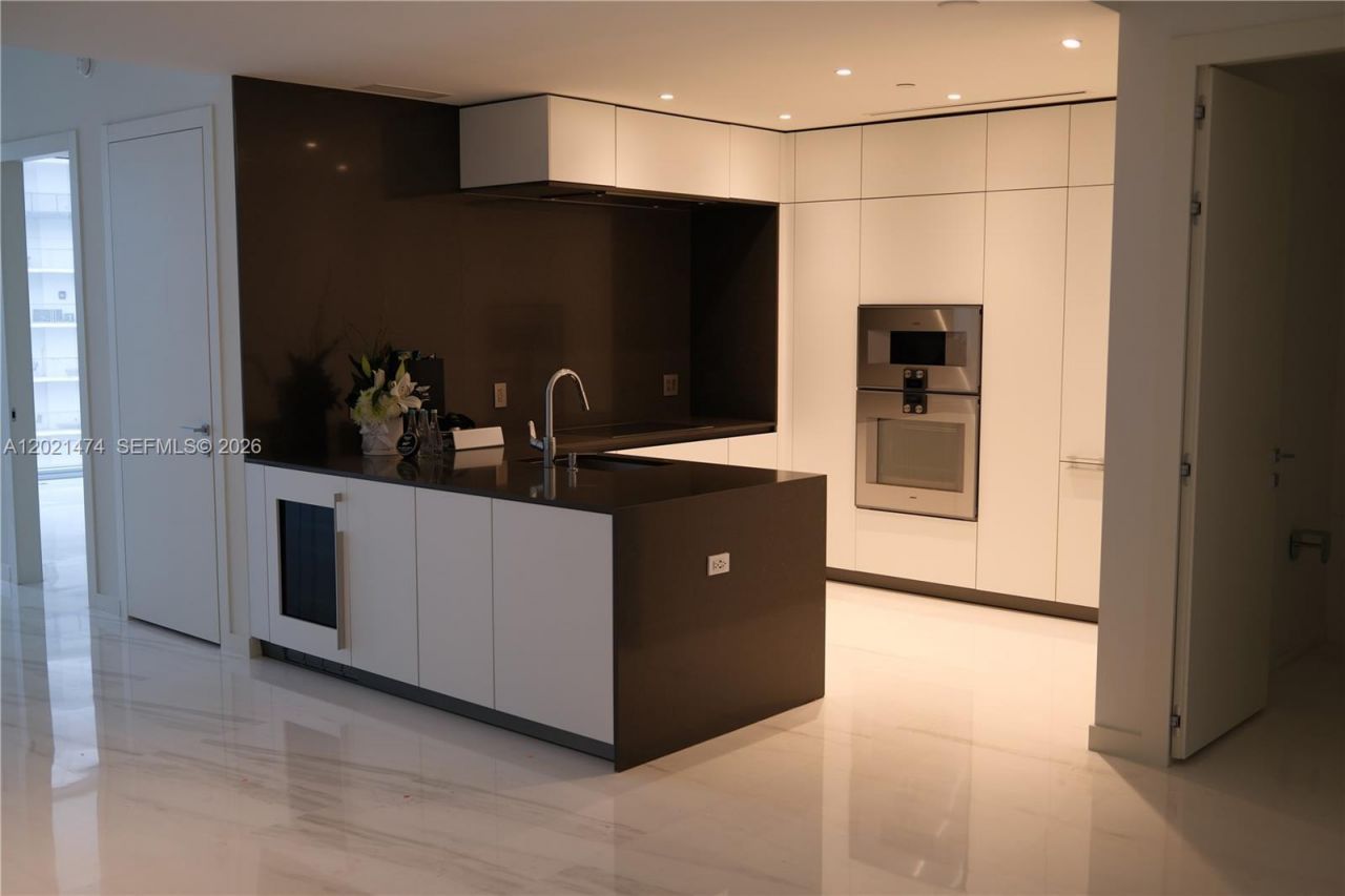 Please Call For Address, Unit 2509W, Miami, FL 33131 Photo