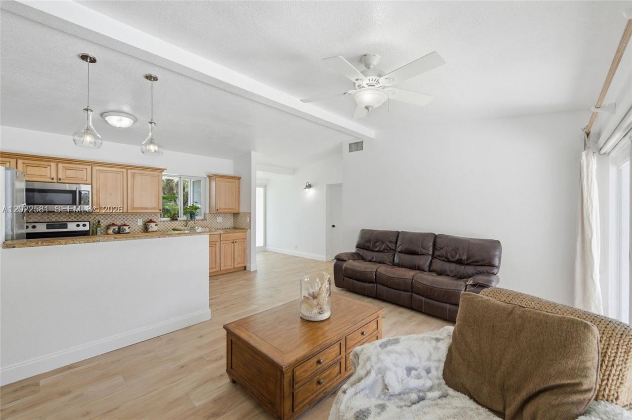 1141 SW 45th Ter , Plantation, FL 33317 Photo