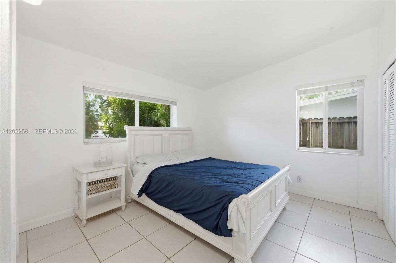 1141 SW 45th Ter , Plantation, FL 33317 Photo