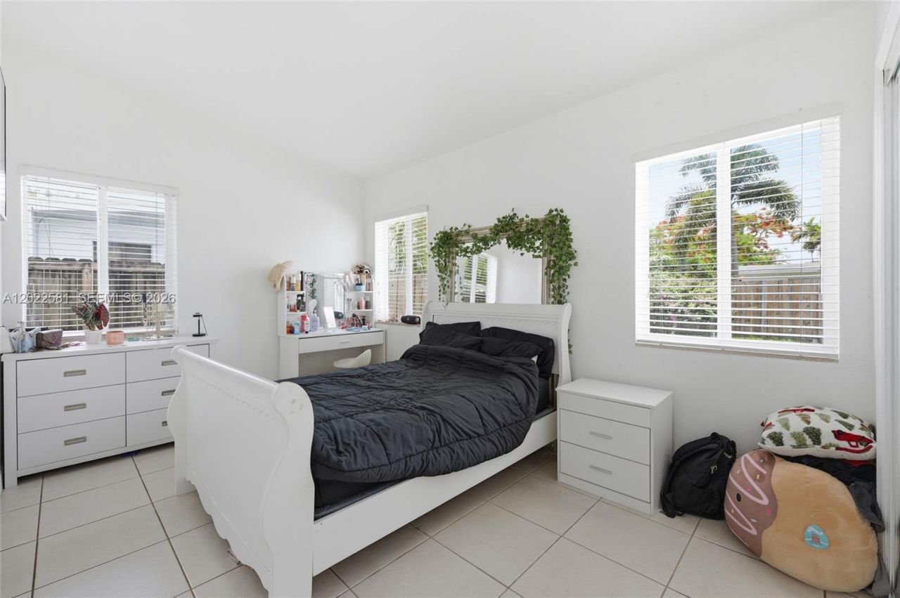 1141 SW 45th Ter , Plantation, FL 33317 Photo