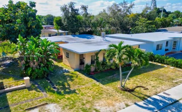 224 NE 111th St , Miami, FL 33161 Photo