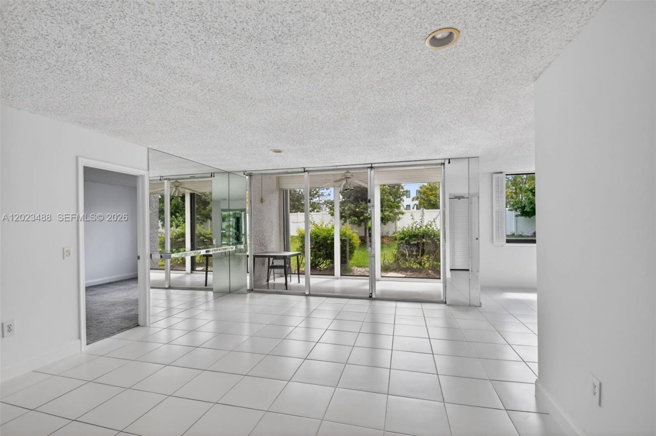 4230 Deste Ct , Unit 107, Lake Worth, FL 33467 Photo