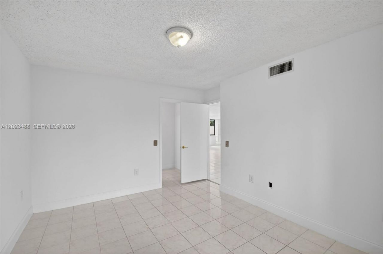 4230 Deste Ct , Unit 107, Lake Worth, FL 33467 Photo