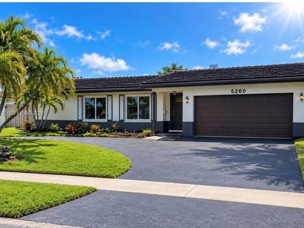 5260 SW 10th Ct, Plantation, FL 33317