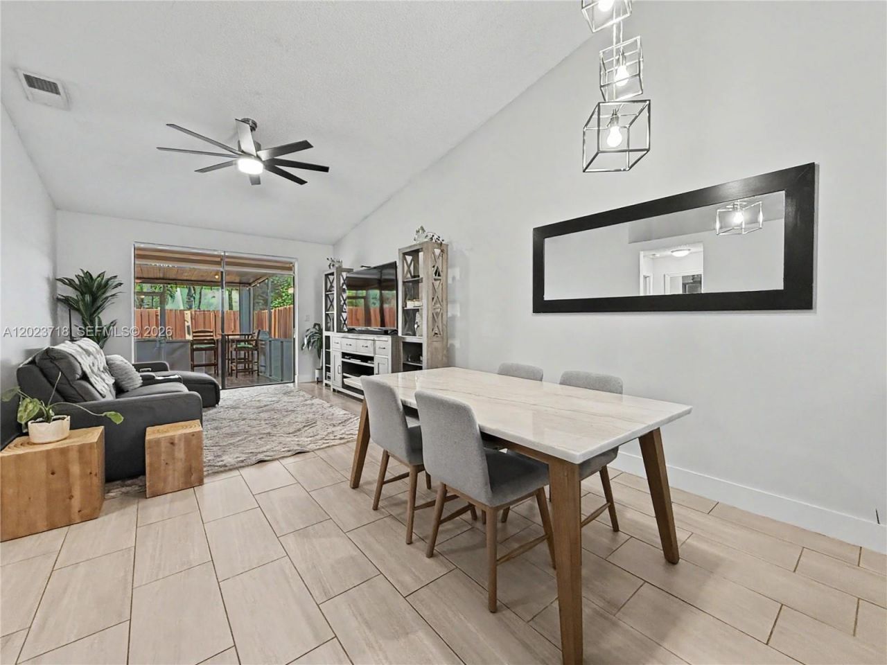 6704 NW 192nd Ter , Hialeah, FL 33015 Photo