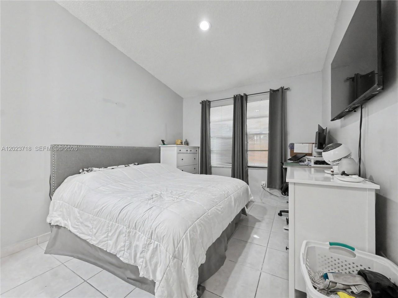 6704 NW 192nd Ter , Hialeah, FL 33015 Photo