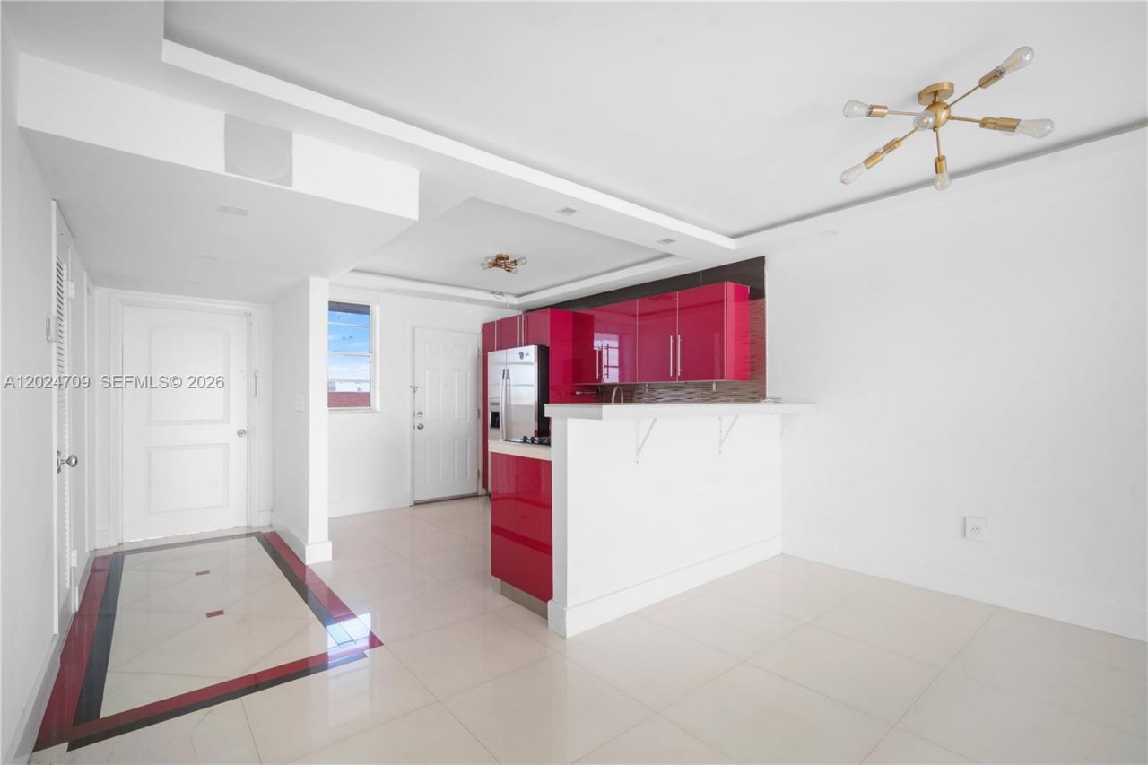 18601 NE 14th Ave, Unit 409, Miami, FL 33179 Photo
