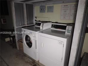8040 Tatum Waterway Dr , Unit 2, Miami Beach, FL 33141 Photo