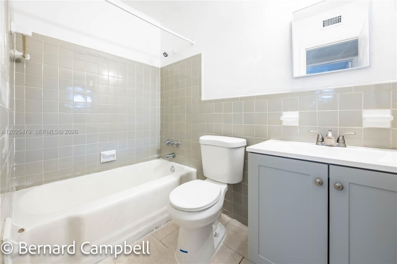 918 NW 13th Ct , Fort Lauderdale, FL 33311 Photo