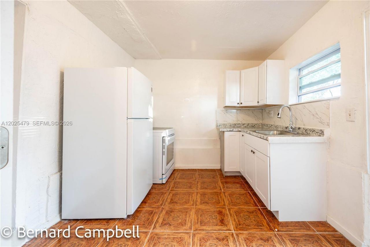 918 NW 13th Ct , Fort Lauderdale, FL 33311 Photo