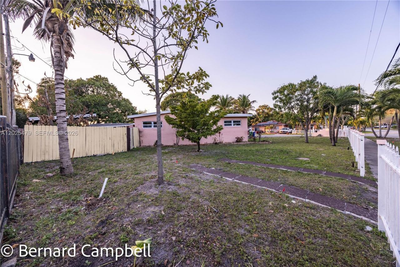 918 NW 13th Ct , Fort Lauderdale, FL 33311 Photo