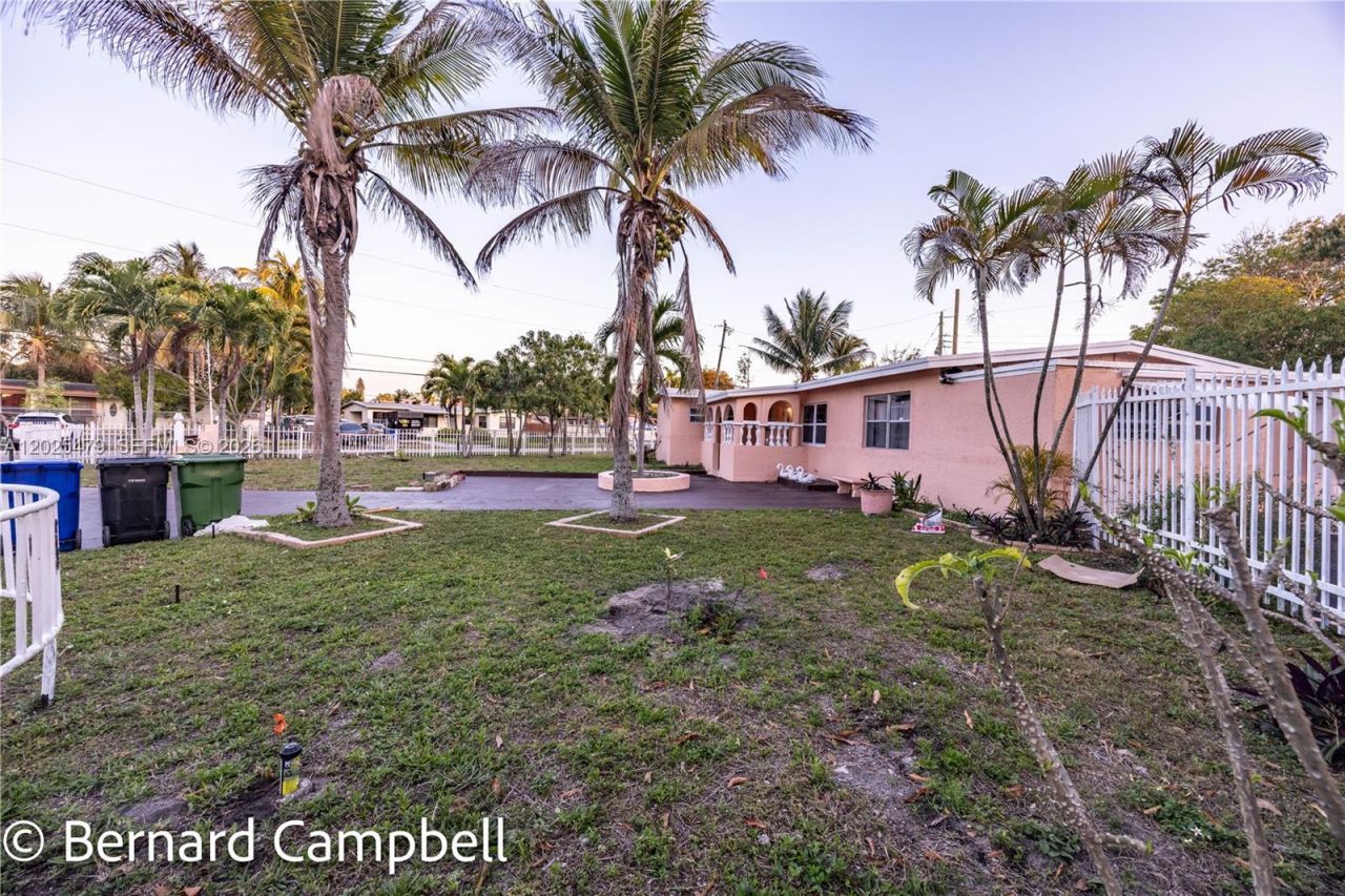 918 NW 13th Ct , Fort Lauderdale, FL 33311 Photo