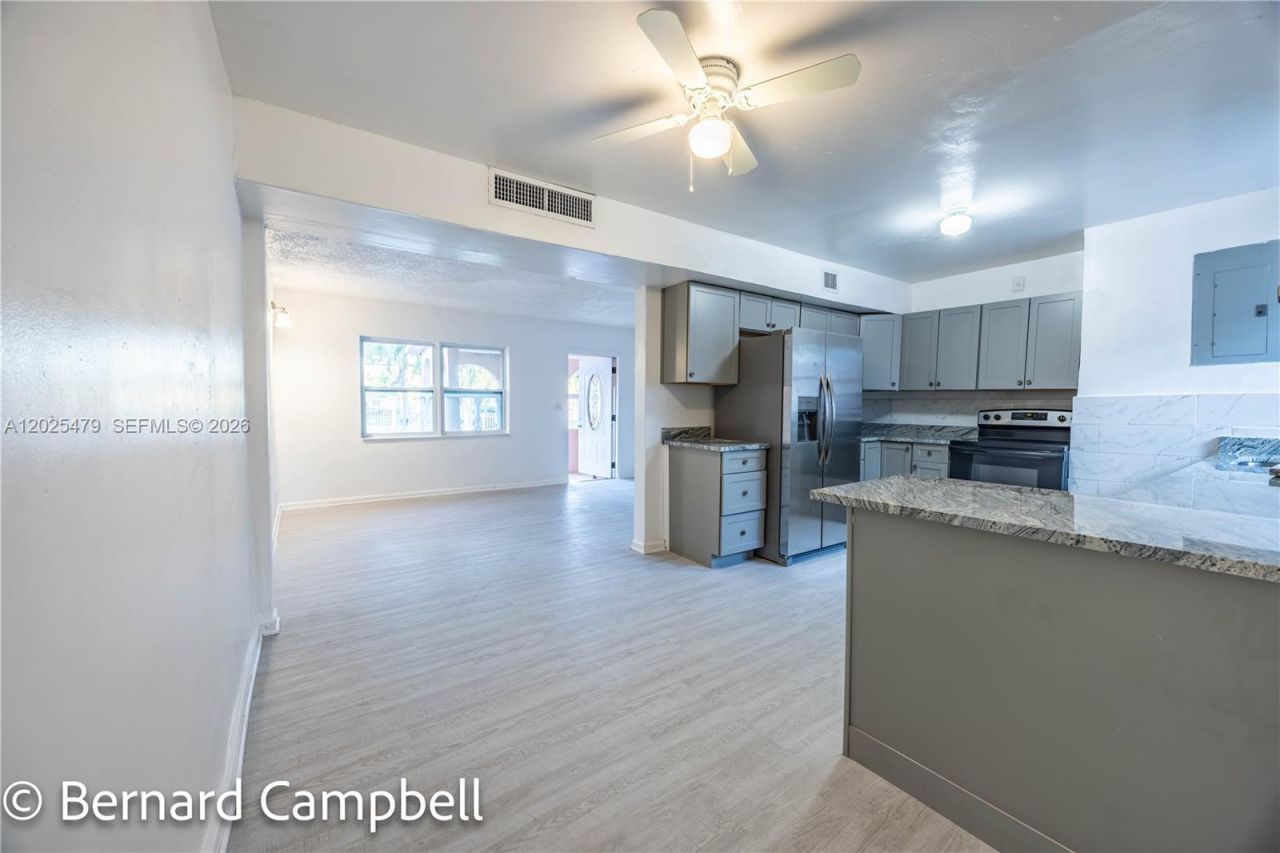 918 NW 13th Ct , Fort Lauderdale, FL 33311 Photo