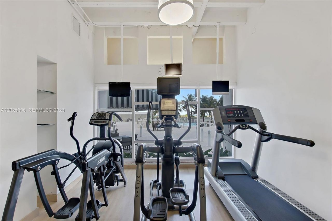 4925 Collins Ave , Unit 1A, Miami Beach, FL 33140 Photo