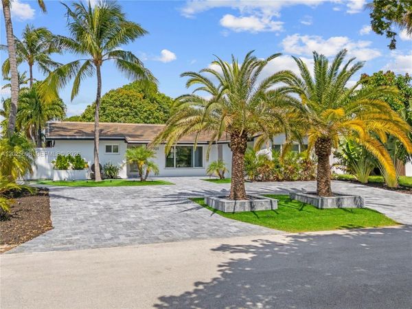 1701 SW 3rd Ave , Pompano Beach, FL 33060