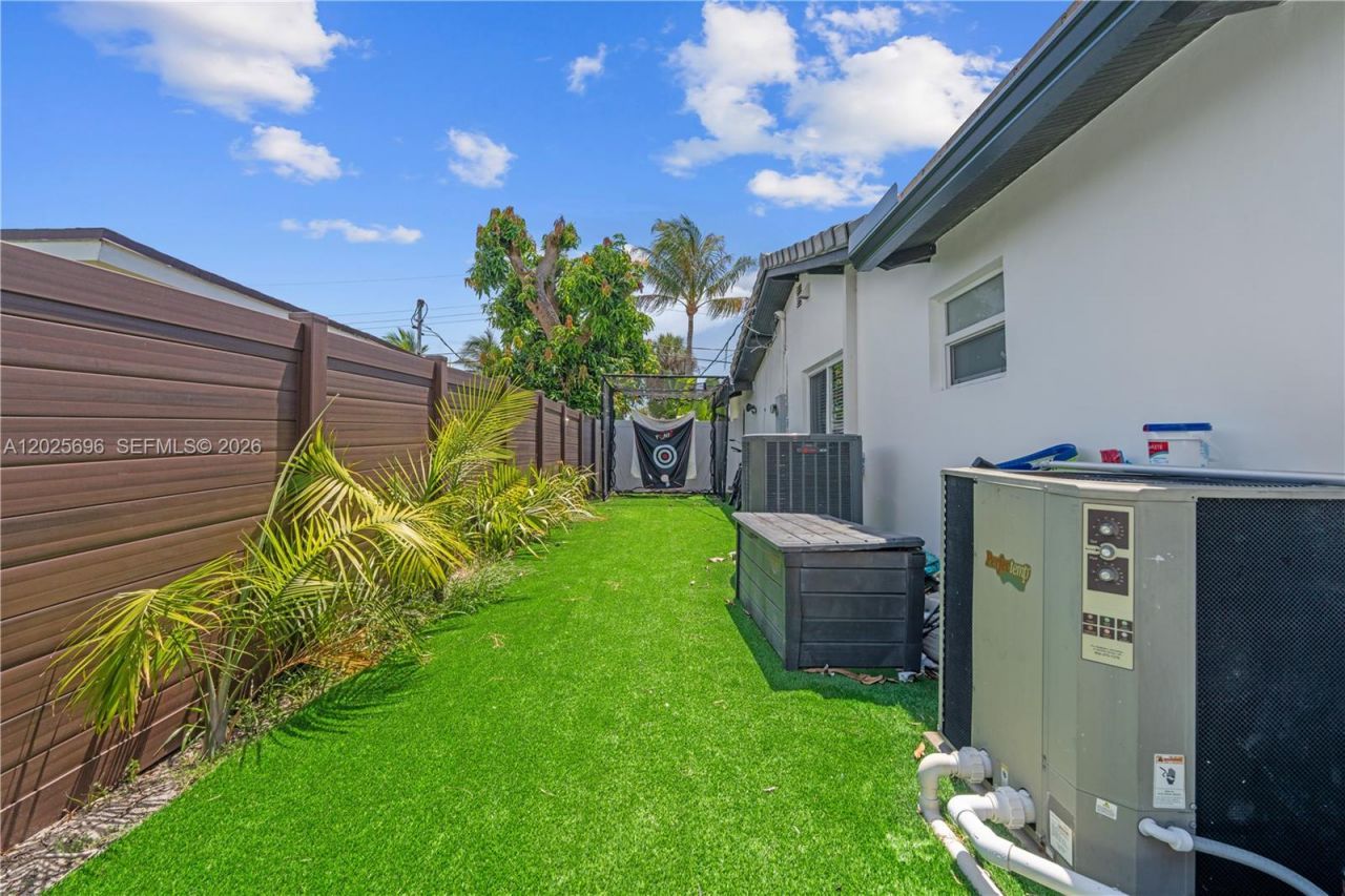 1701 SW 3rd Ave , Pompano Beach, FL 33060 Photo