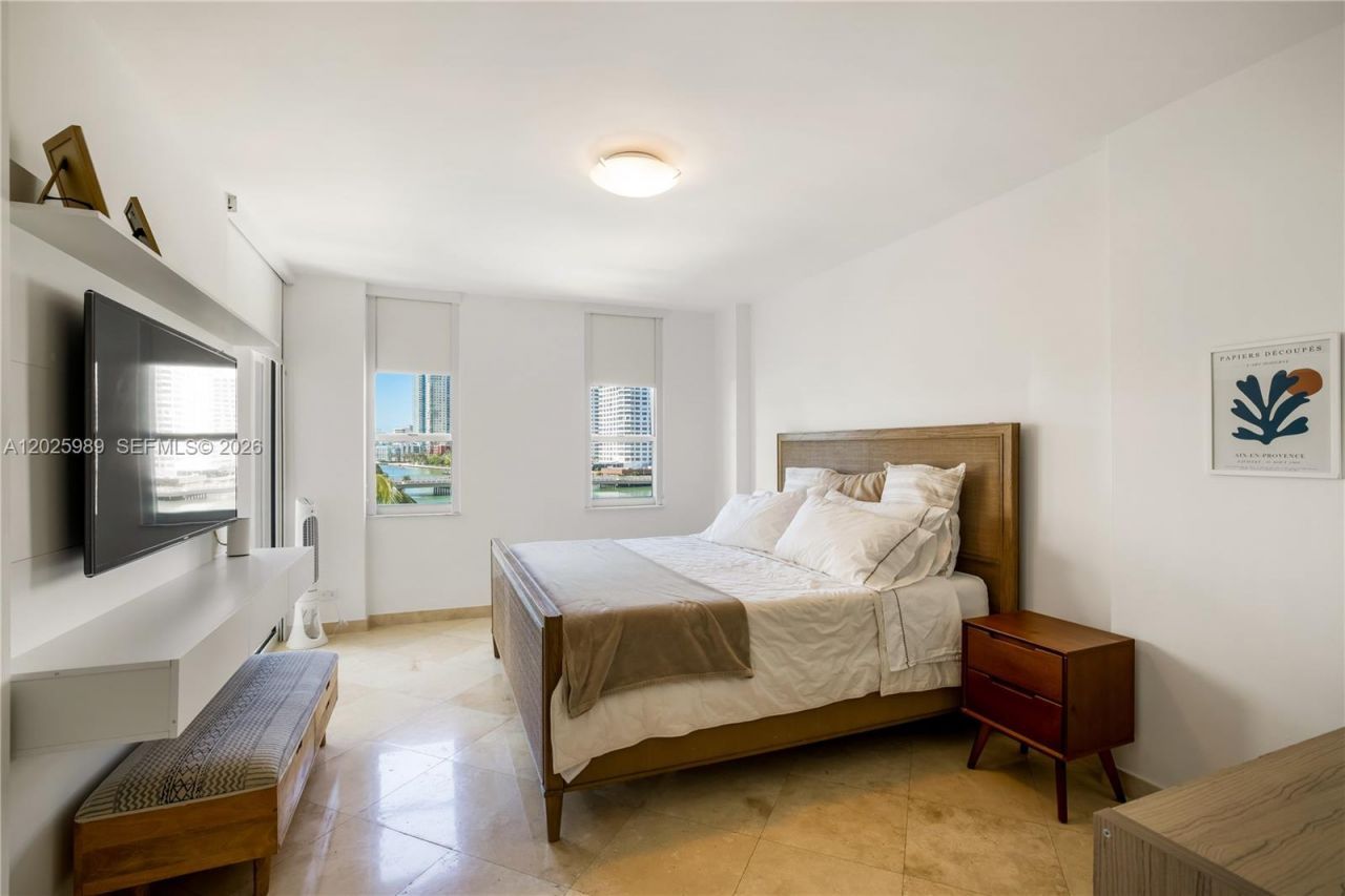 701 Brickell Key Blvd , Unit 512, Miami, FL 33131 Photo
