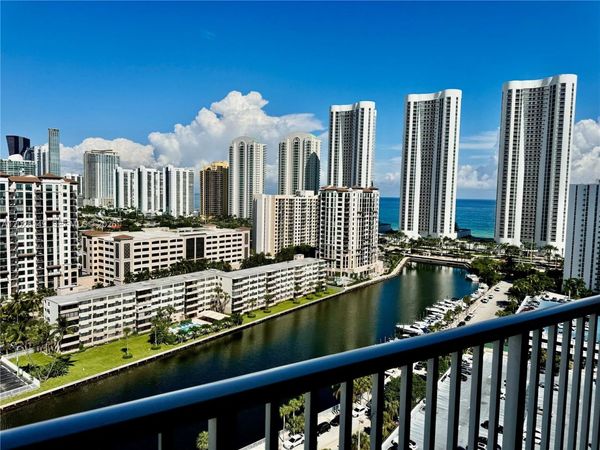 300 Bayview Dr, Unit 1903, Sunny Isles Beach, FL 33160