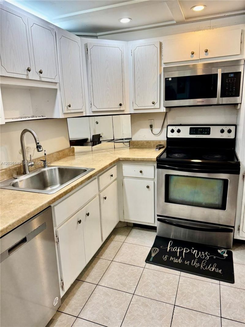 300 Bayview Dr, Unit 1903, Sunny Isles Beach, FL 33160 Photo