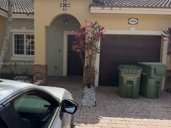 1174 NE 32nd Ave , Homestead, FL 33033