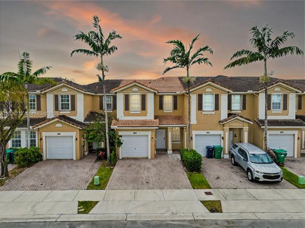 11866 SW 152nd Pl , Miami, FL 33196