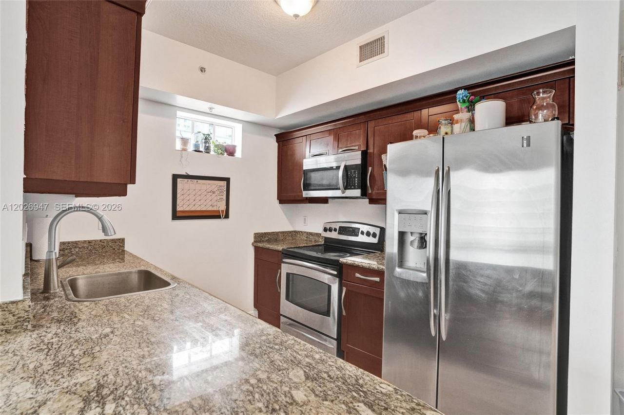 7275 SW 90th St, Unit C410, Miami, FL 33156 Photo
