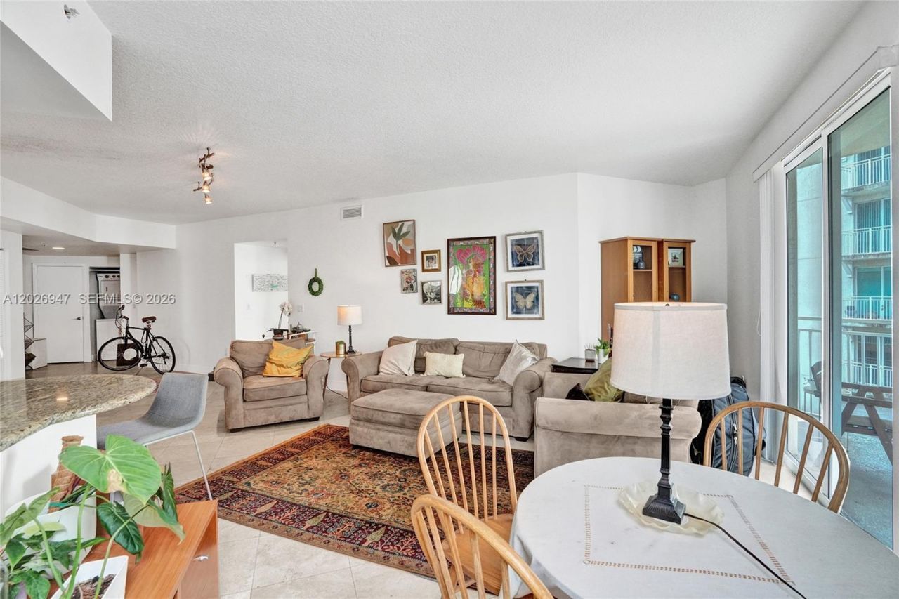 7275 SW 90th St, Unit C410, Miami, FL 33156 Photo