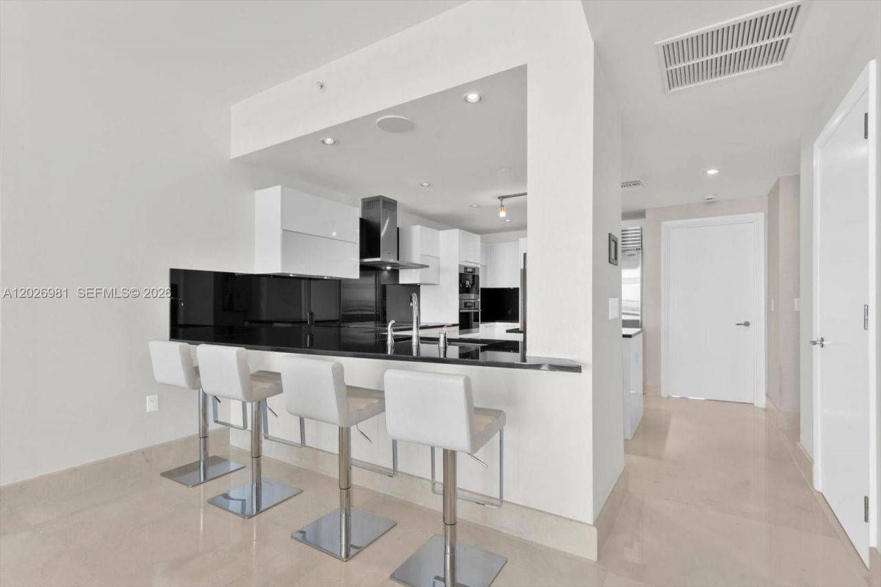 17121 Collins Ave , Unit 3905, Sunny Isles Beach, FL 33160 Photo