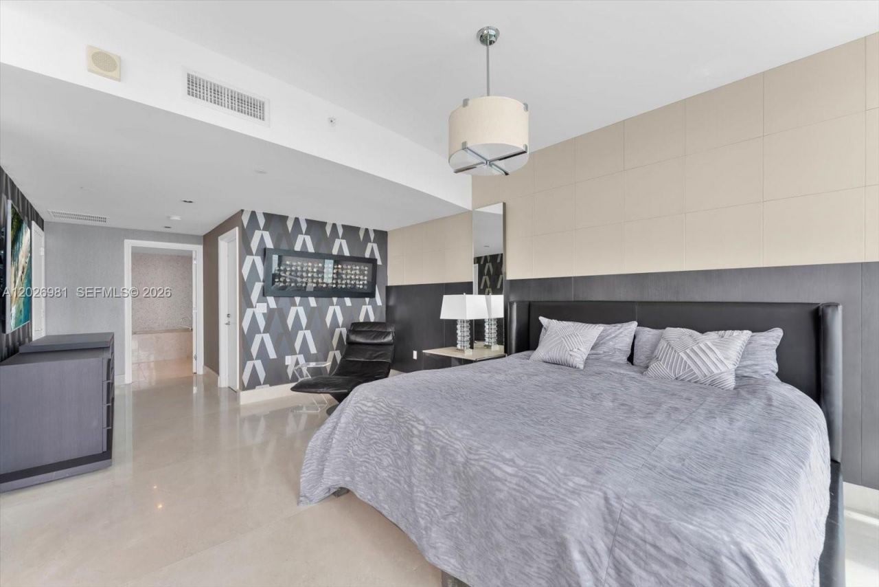 17121 Collins Ave , Unit 3905, Sunny Isles Beach, FL 33160 Photo
