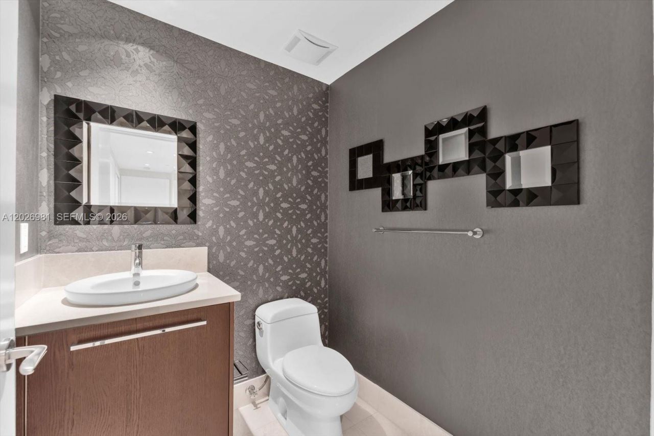17121 Collins Ave , Unit 3905, Sunny Isles Beach, FL 33160 Photo