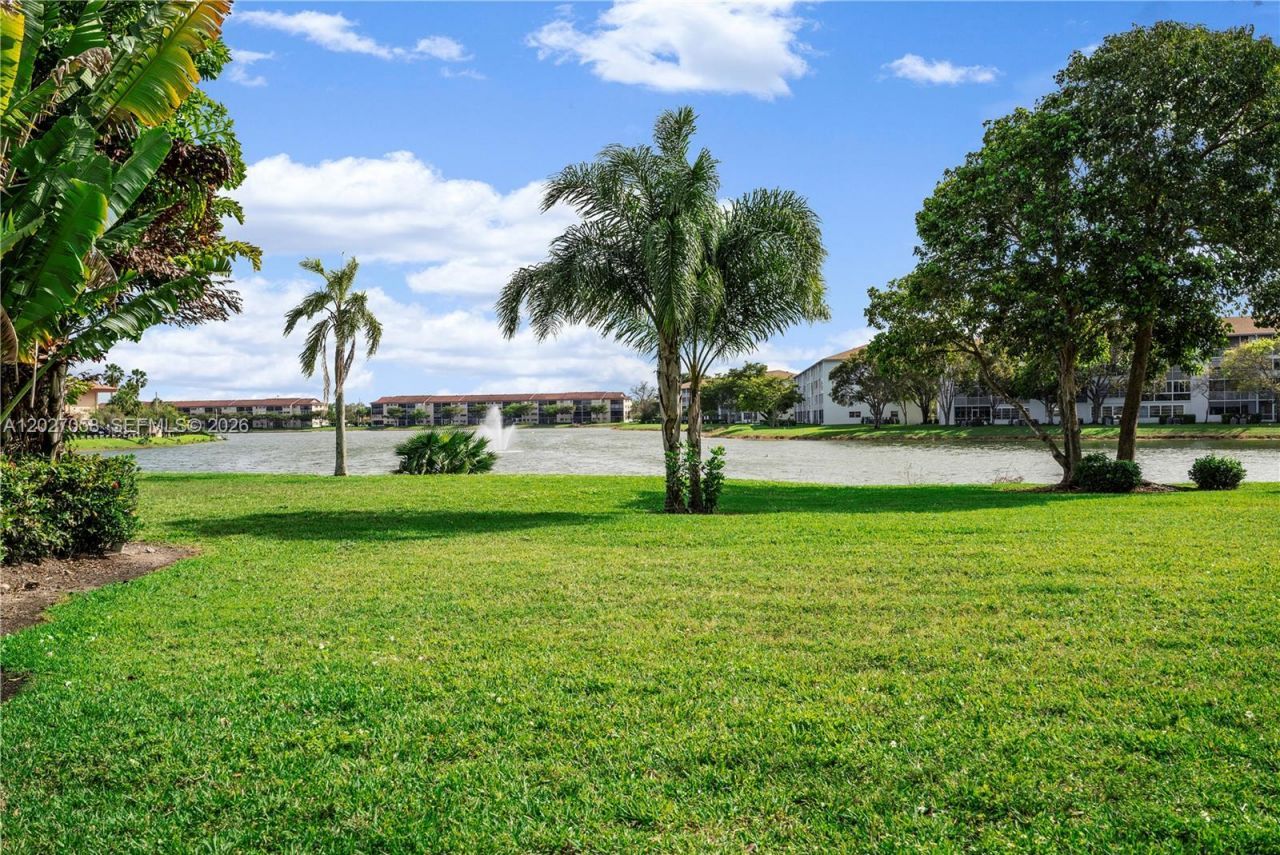 12901 SW 15th Ct , Unit 208V, Pembroke Pines, FL 33027 Photo