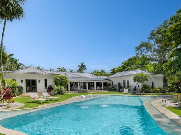 7101 SW 66th St , Miami, FL 33143
