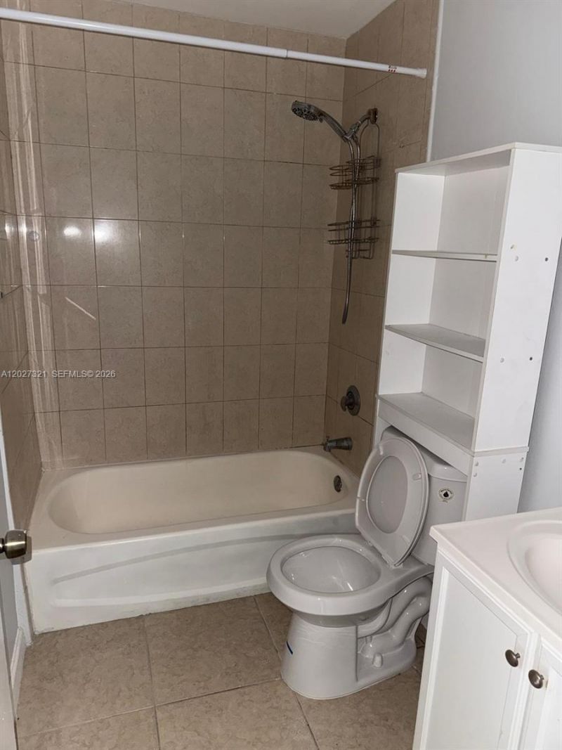 9373 Fontainebleau Blvd , Unit K232, Miami, FL 33172 Photo