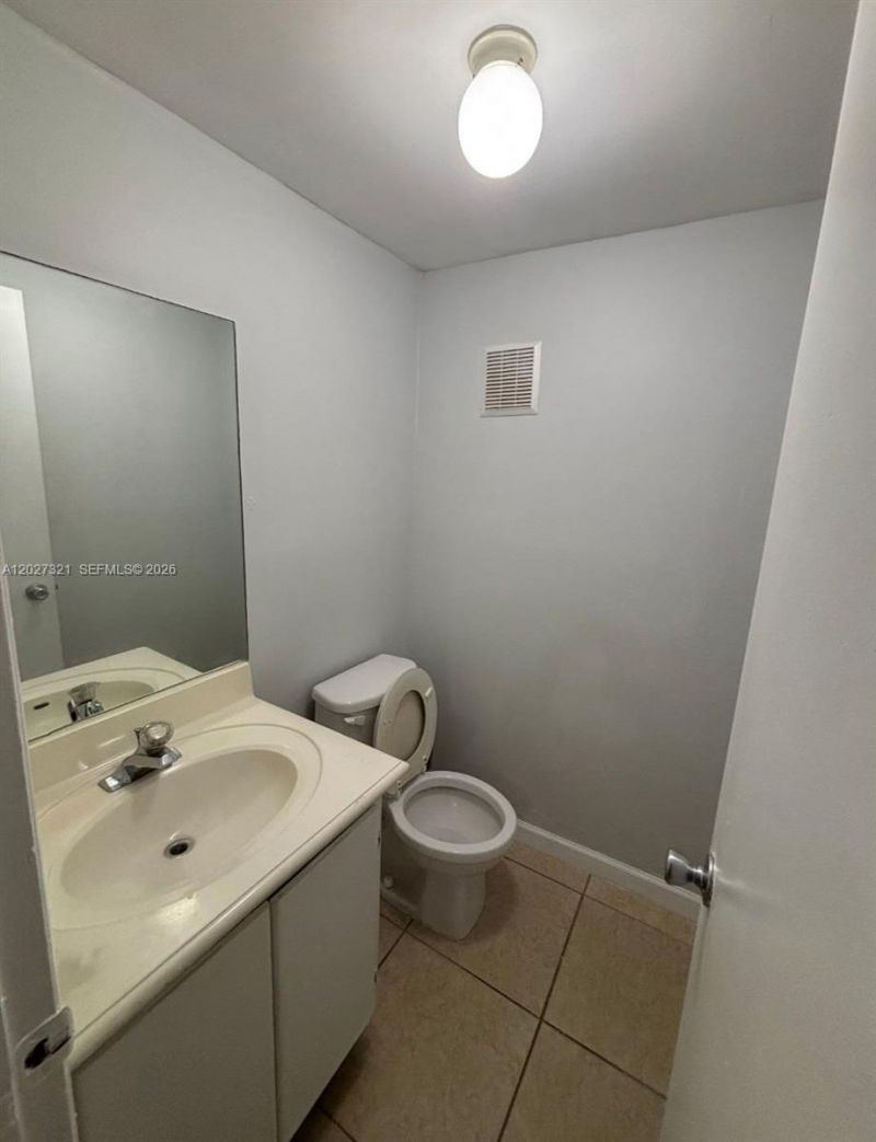 9373 Fontainebleau Blvd , Unit K232, Miami, FL 33172 Photo