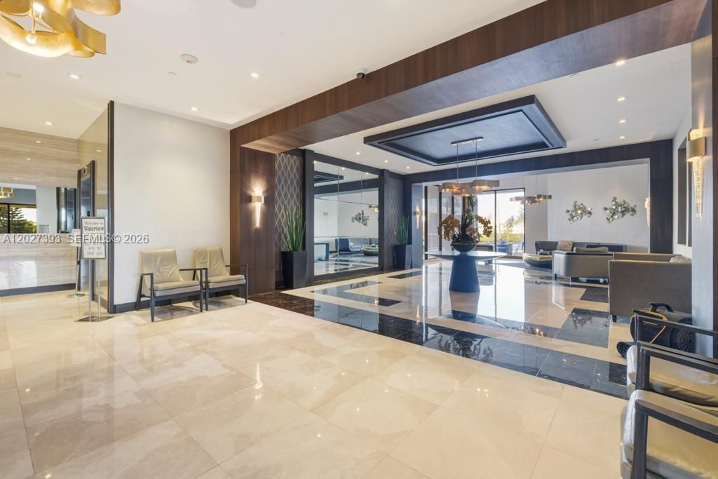 20505 E Country Club Dr , Unit 143, Aventura, FL 33180 Photo