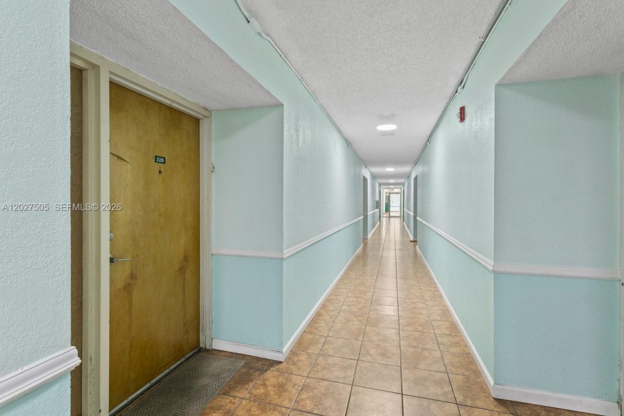 2075 SW 122nd Ave , Unit 226, Miami, FL 33175 Photo