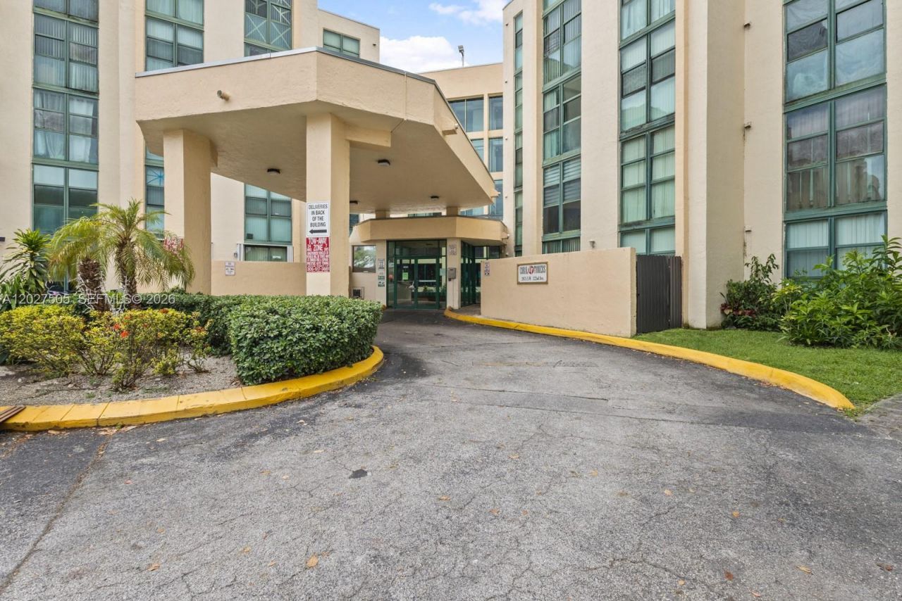 2075 SW 122nd Ave , Unit 226, Miami, FL 33175 Photo