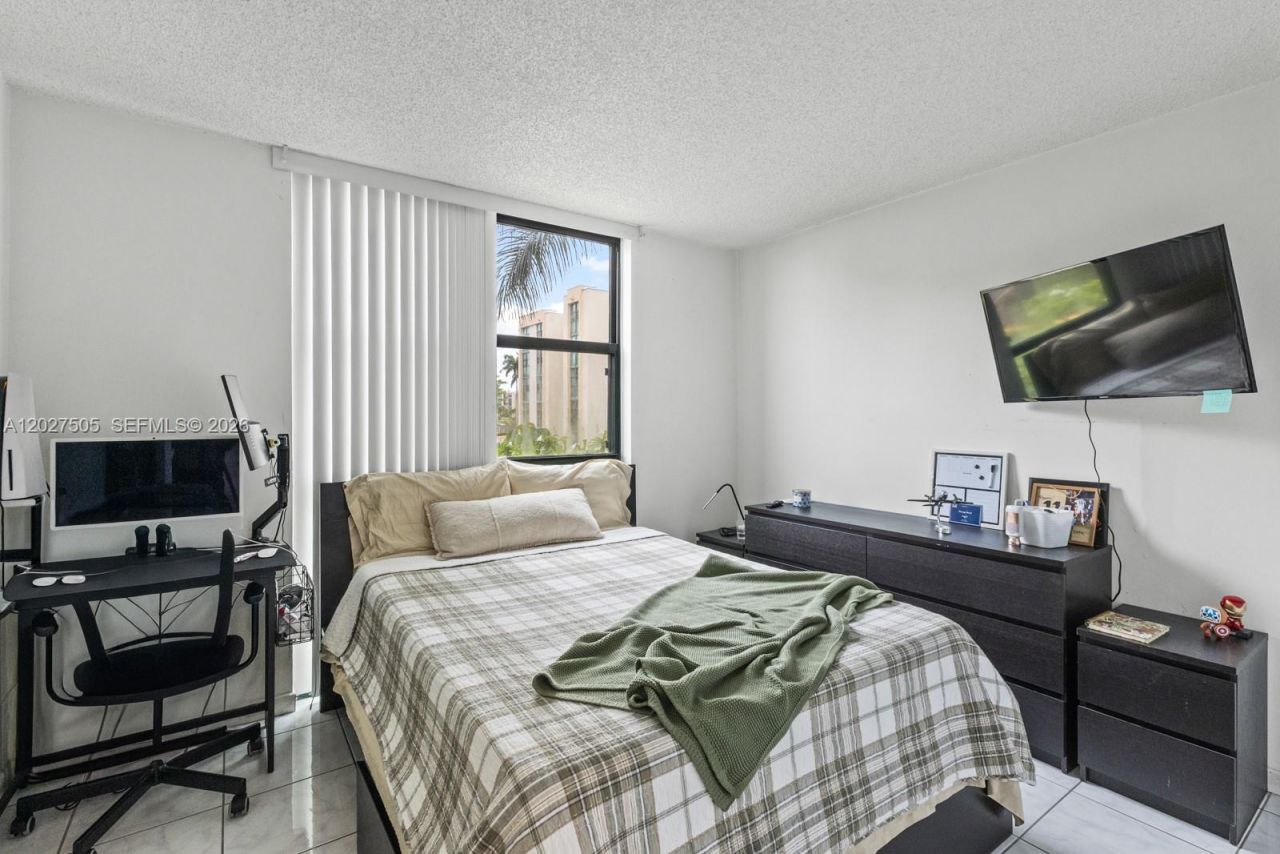 2075 SW 122nd Ave , Unit 226, Miami, FL 33175 Photo