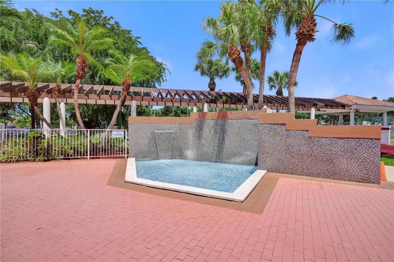 8946 SW 150th Ct Cir E, Miami, FL 33196 Photo