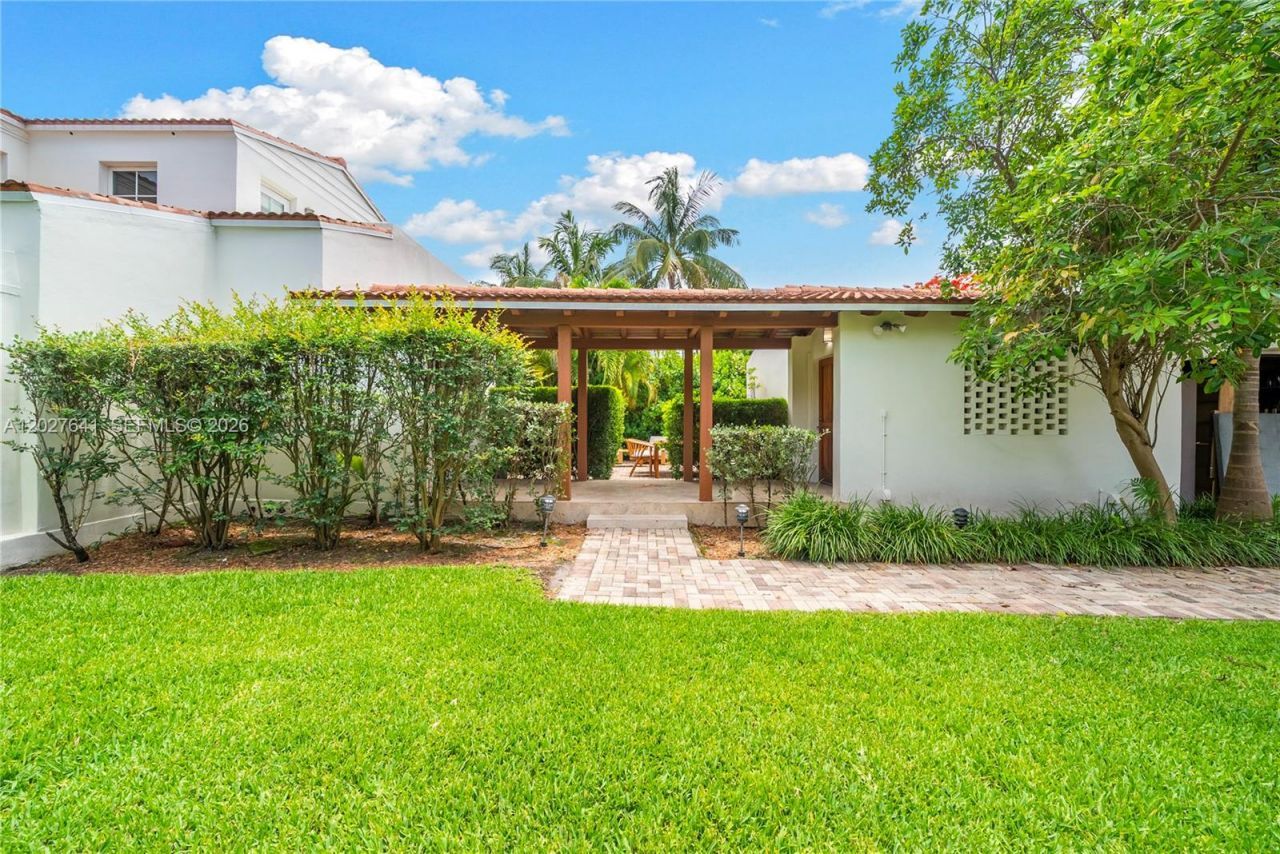 1776 Michigan Ave , Miami Beach, FL 33139 Photo