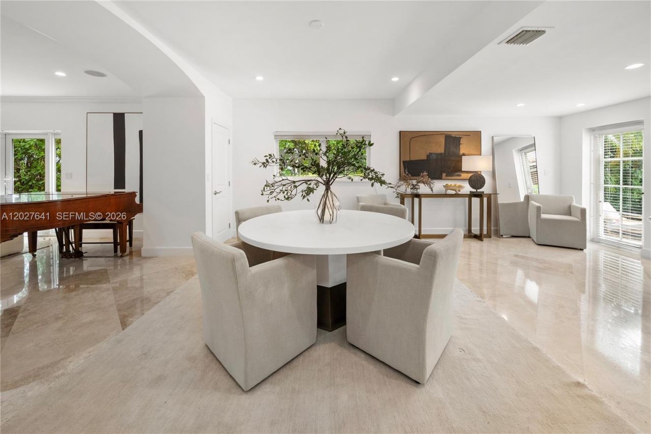 1776 Michigan Ave , Miami Beach, FL 33139 Photo