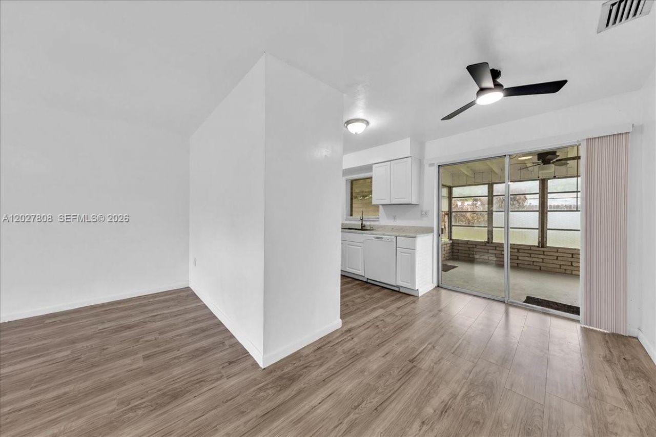 6531 Sherman St , Hollywood, FL 33024 Photo
