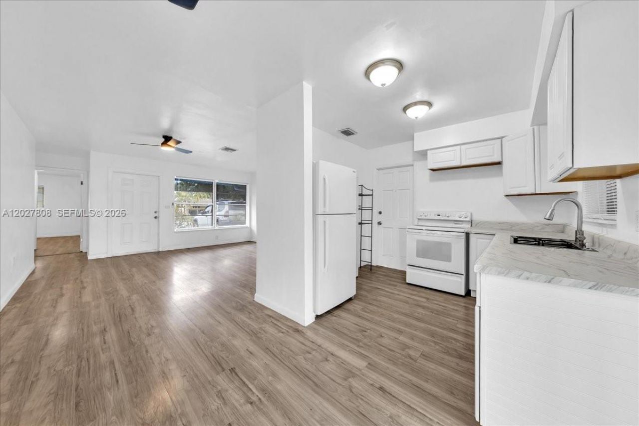 6531 Sherman St , Hollywood, FL 33024 Photo