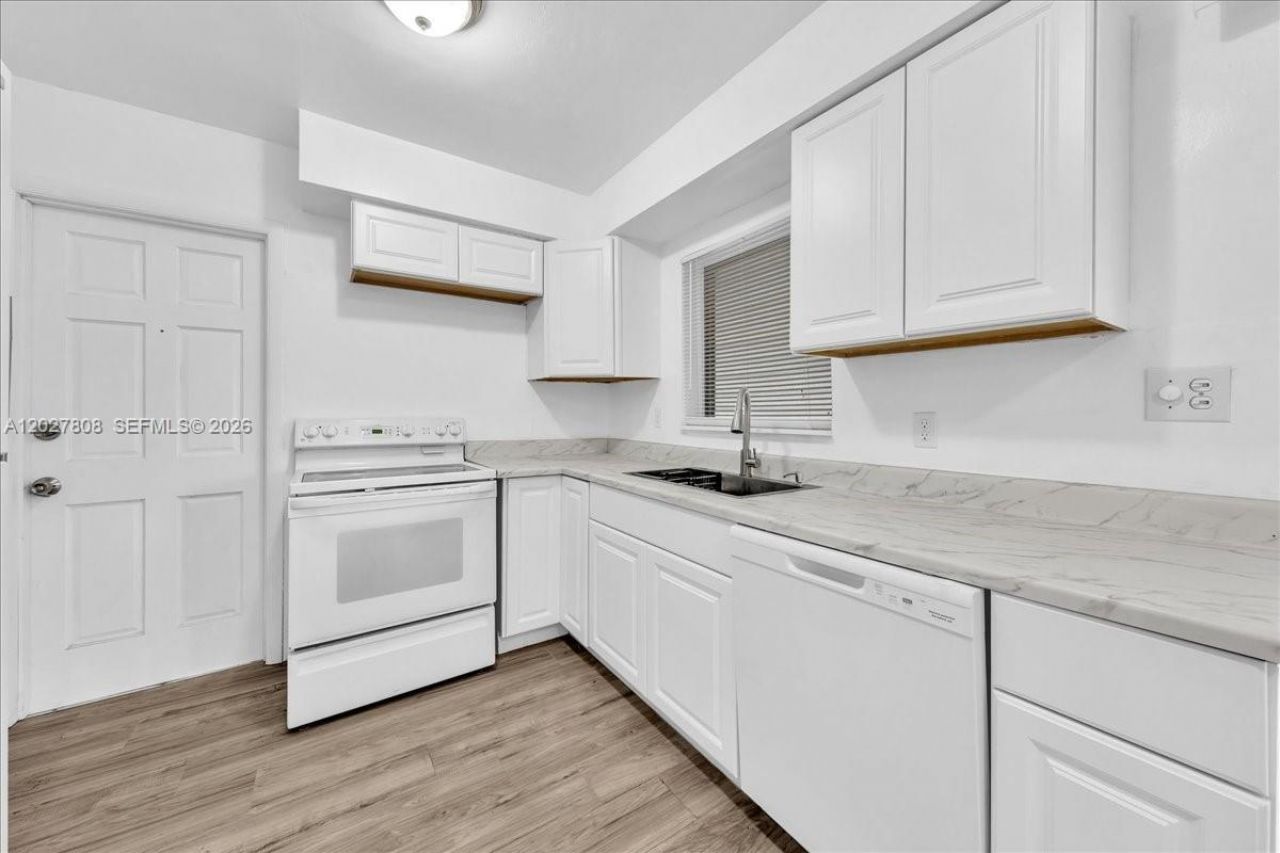 6531 Sherman St , Hollywood, FL 33024 Photo