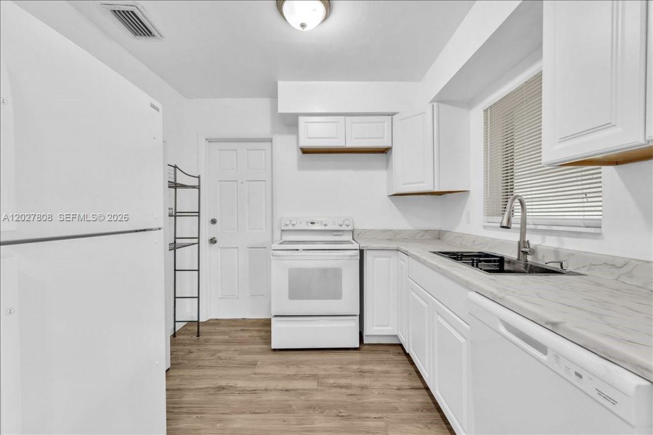 6531 Sherman St , Hollywood, FL 33024 Photo