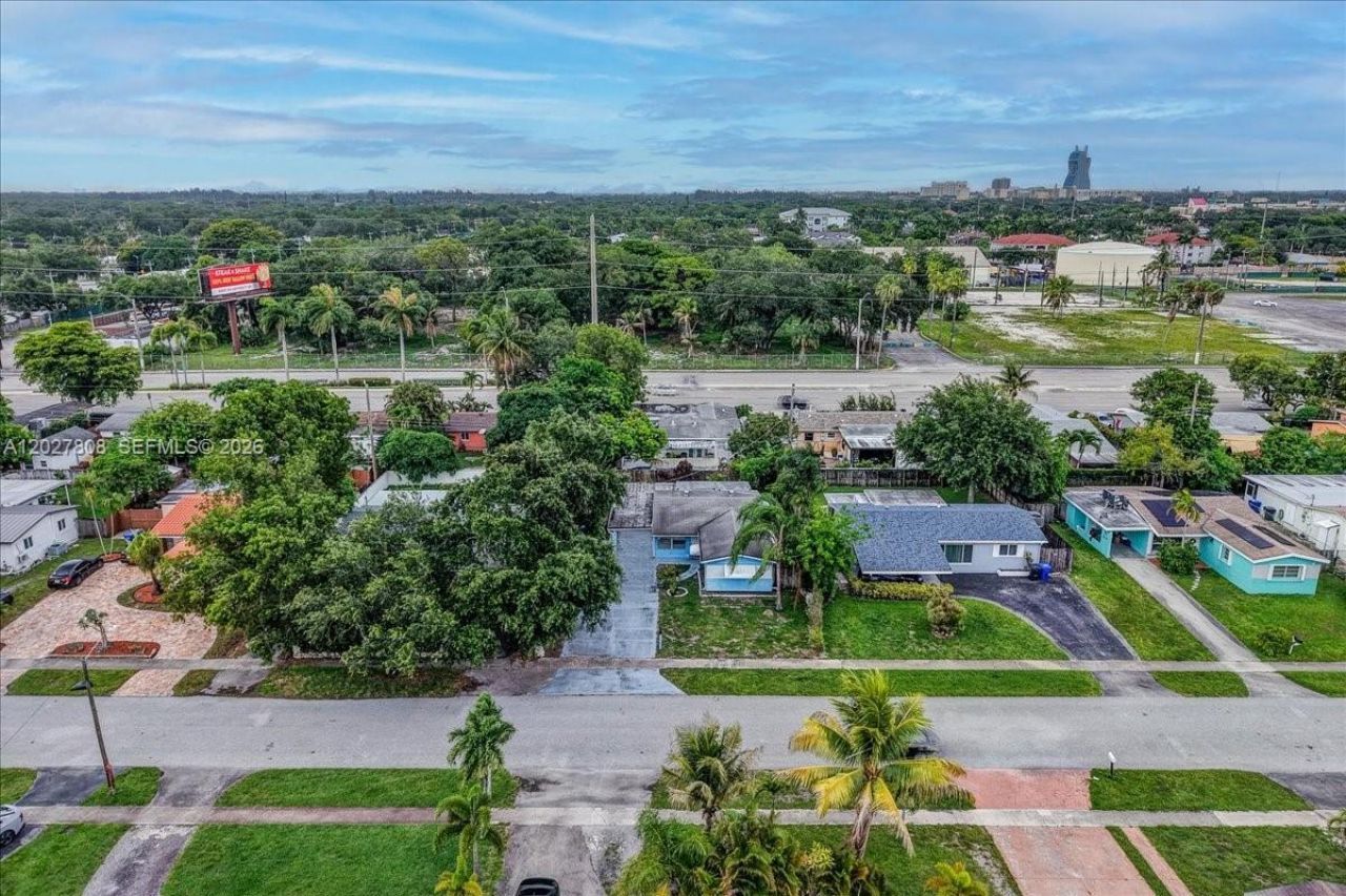 6531 Sherman St , Hollywood, FL 33024 Photo