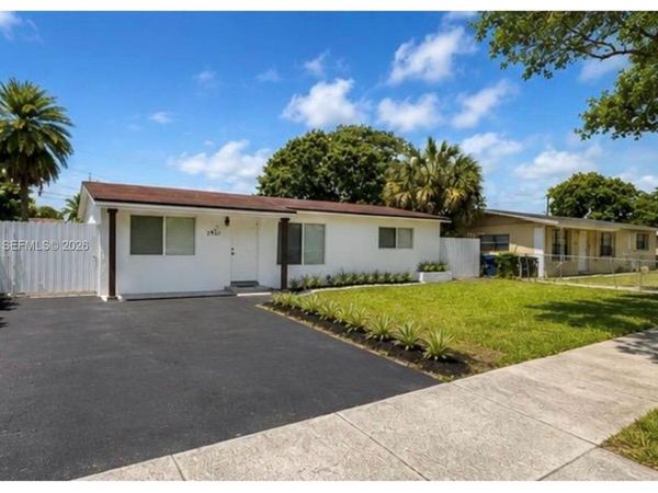 2931 NW 21st St, Fort Lauderdale, FL 33311
